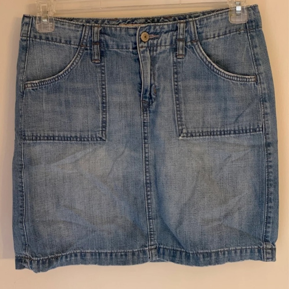 Old Navy Denim skirt